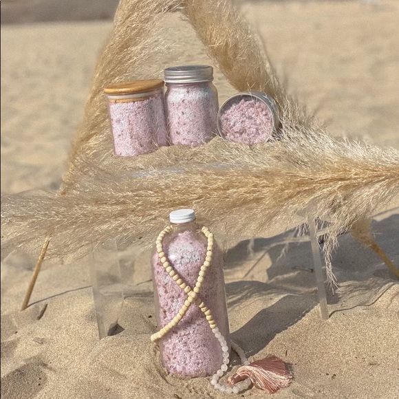 Small Batch Rosé Bath Salts 🌹 6oz - Picture 4 of 5
